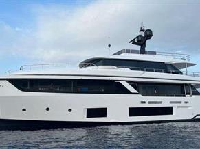 CUSTOM LINE CUSTOM LINE 30 NAVETTA