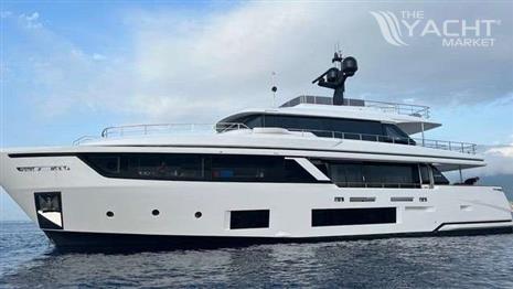 CUSTOM LINE CUSTOM LINE 30 NAVETTA