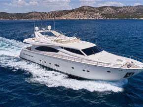 FERRETTI FERRETTI 880