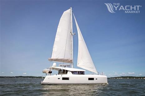 Lagoon Lagoon 42 - Used Sail Catamaran for sale