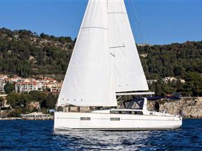 BENETEAU OCEANIS 38