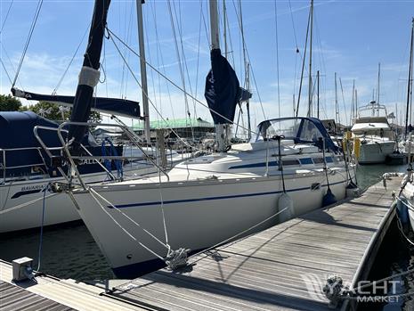 Bavaria 30 Plus - 1993 Bavaria 30 Plus 1