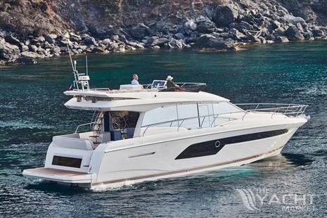 Prestige 520 Flybridge #264 - prestige-520-264-motor-yacht-for-sale-exterior-image-Lengers-Yachts-3.jpeg