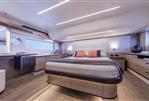 Absolute Navetta 53