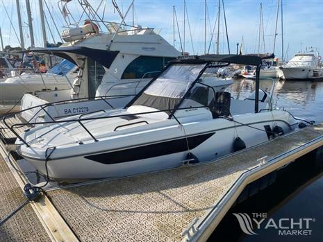 BENETEAU FLYER 8 SUNDECK