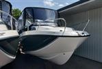 Quicksilver Activ 555 Cabin