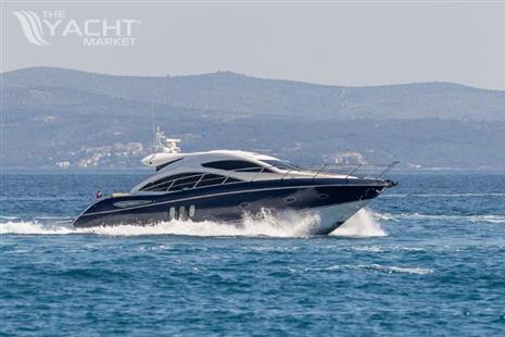 SUNSEEKER PREDATOR 52