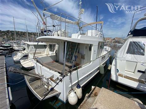 BENETEAU SWIFT TRAWLER 42