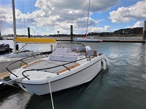 BENETEAU FLYER 7 SUNDECK