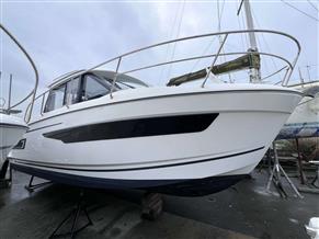 JEANNEAU MERRY FISHER 895