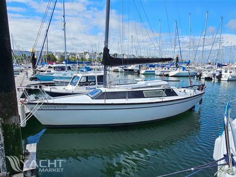 Dufour 1800 - Dufour 1800 for sale with BJ Marine