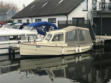 Cornish Crabbers Clam 19 Wheelhouse