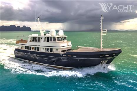 CUSTOM TRAWLER YACHT 90 EXPEDITION