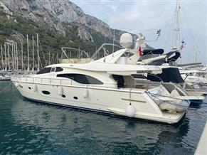 Ferretti 680