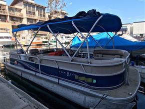 Sun Tracker Party Barge 24 DLX