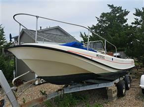 Boston Whaler 21 Outrage