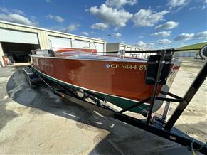 Chris-Craft Triple Cockpit