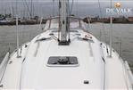 Beneteau Oceanis 381 - Picture 7