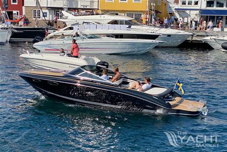 Sea Ray Sun Sport 240