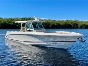 Boston Whaler 380 OUTRAGE