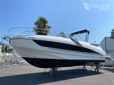 BENETEAU FLYER 8.8 SUNDECK