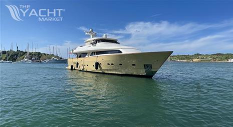 Custom Line NAVETTA 27