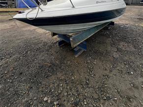 Bayliner Capri Cuddy & Trailer