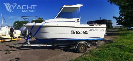 BENETEAU ANTARES 500 CALANQUE