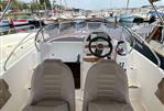 B2 MARINE CAP FERRET 672 SUN DECK