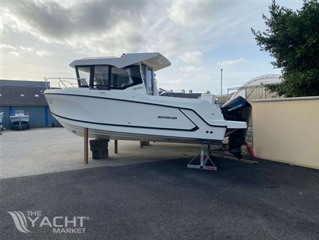 QUICKSILVER QUICKSILVER 705 PILOTHOUSE