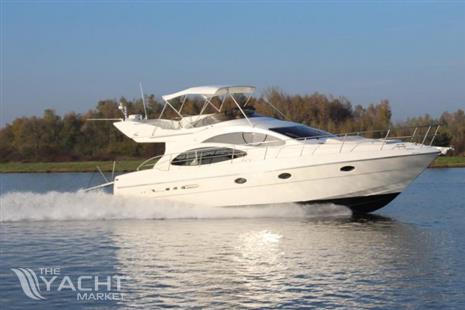 Azimut 42