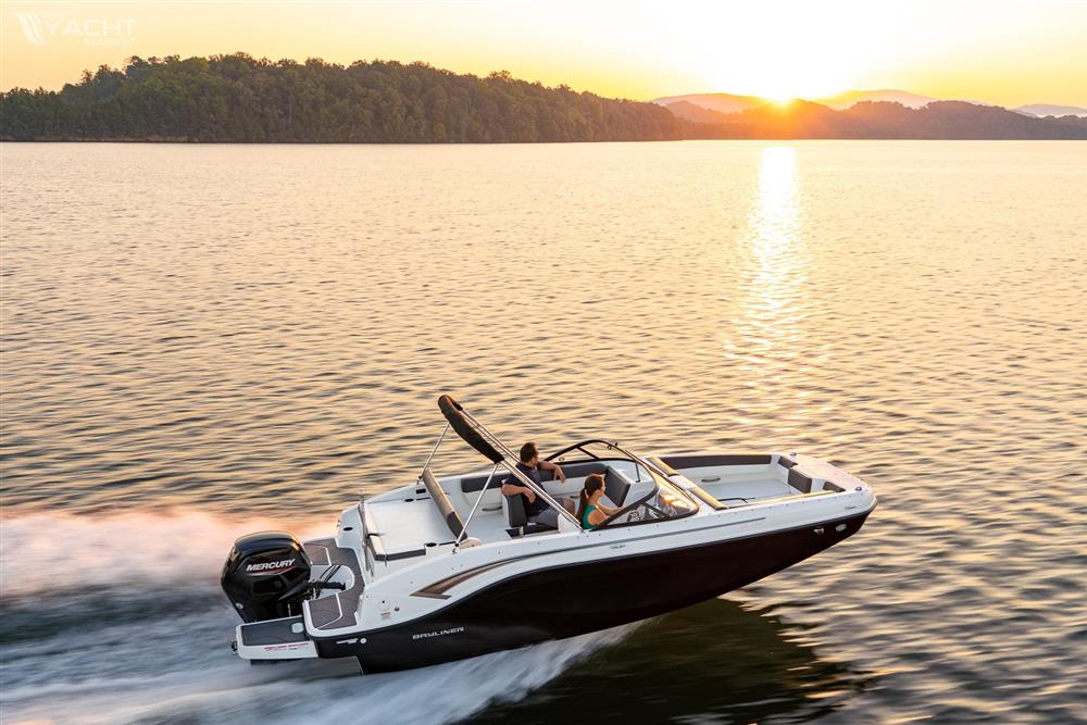 2023 Bayliner