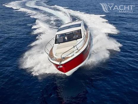 Sealine C335V