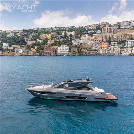 Rio Yachts Sport Coupe 58