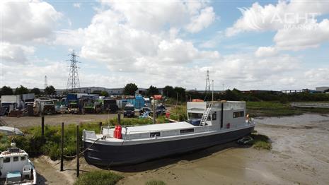 Selby Barge - Selby Barge