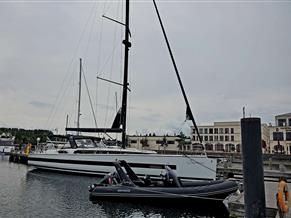 BENETEAU OCEANIS YACHT 62