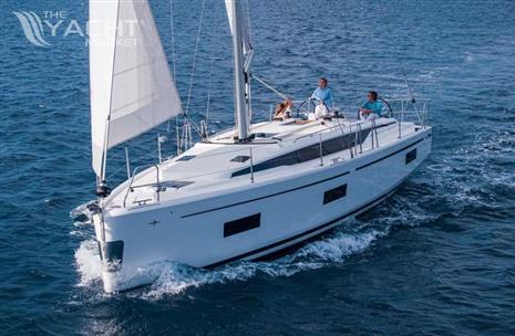 BAVARIA C42