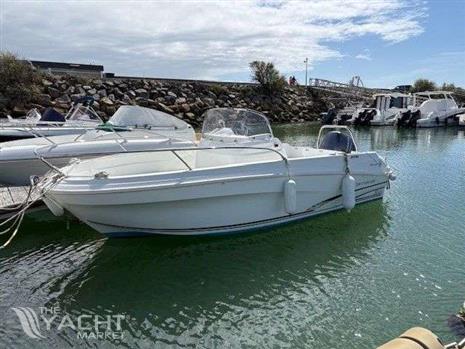 JEANNEAU CAP CAMARAT 5.5 CC