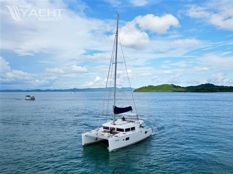 Lagoon Lagoon 450 - Used Sail Catamaran for sale