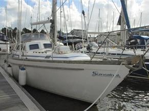 Sovereign 40 Deck saloon