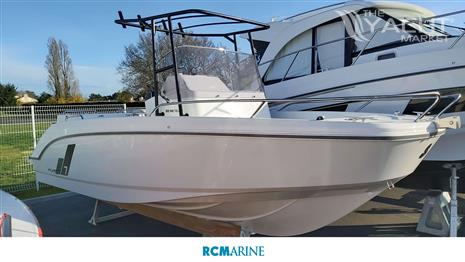 BENETEAU FLYER 7 SPACEDECK