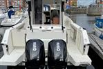 Quicksilver 905 Pilothouse