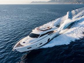 FERRETTI 750