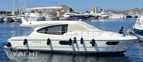 Ferretti 500 Fly