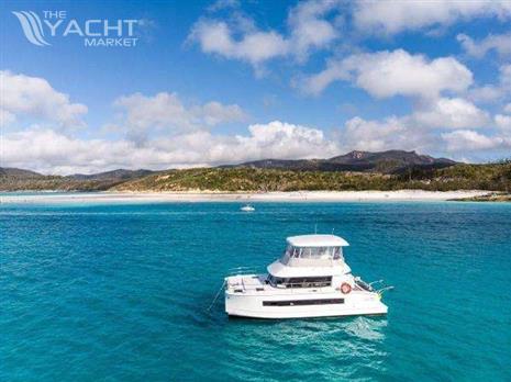 FOUNTAINE PAJOT MY 37