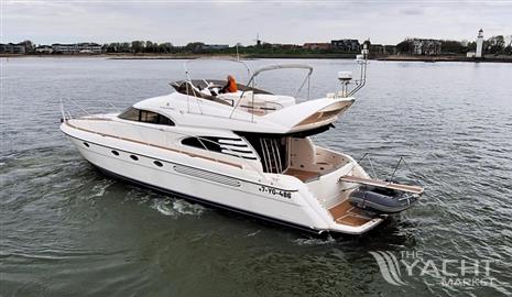 Fairline Squadron 55