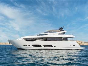 Sunseeker 95 Yacht