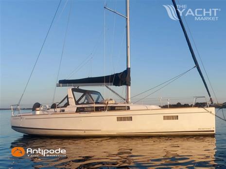 BENETEAU OCEANIS 38.1