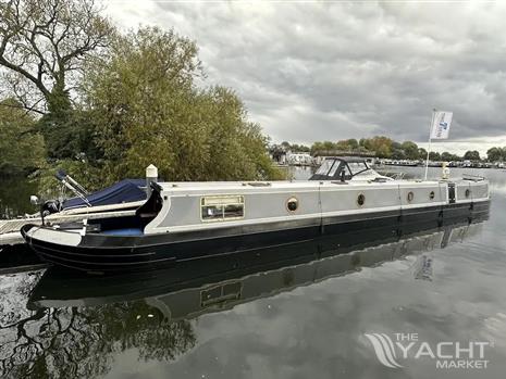 JM Buckley Traditional Narrowboat