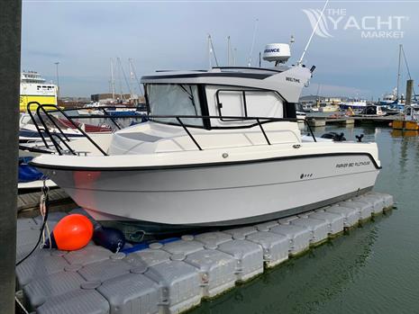 Parker Boats 660 Pilothouse